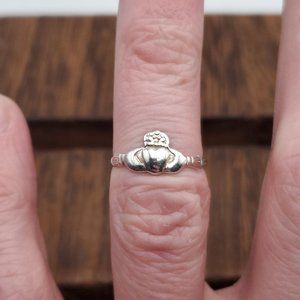 Size 5 925 Sterling Silver Cute Small Claddagh Ring